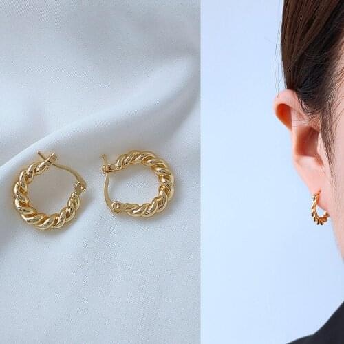 Drop Earrings for Women Light Luxury Fashion Twist Geometry Earrings Trendy 2020 Annular Party Jewelry Accessories Wholesale