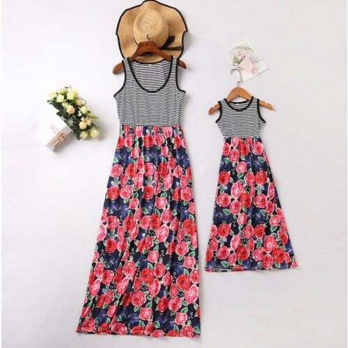 Summer Mom and Daughter Dress Sleeveless Family Matching Outfits Floral Print Striped Patchwork Long Dress Women Girls Vestido