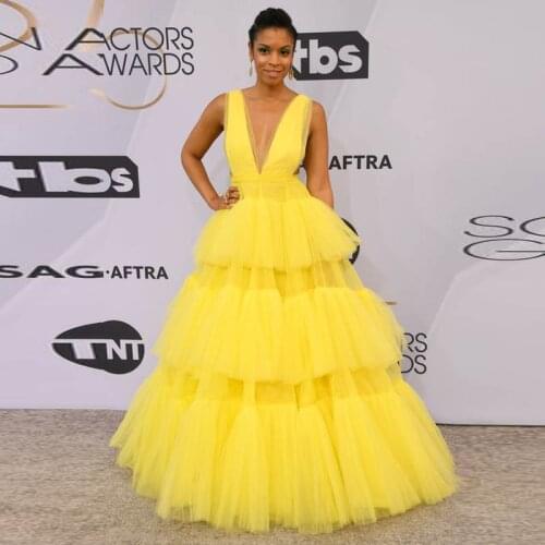 Bright Yellow Tulle Long Evening Gown Dress Deep V Neck Ball Gown Puffy Prom Formal Dresses Tiers Mesh Party Wear Robe de soiree