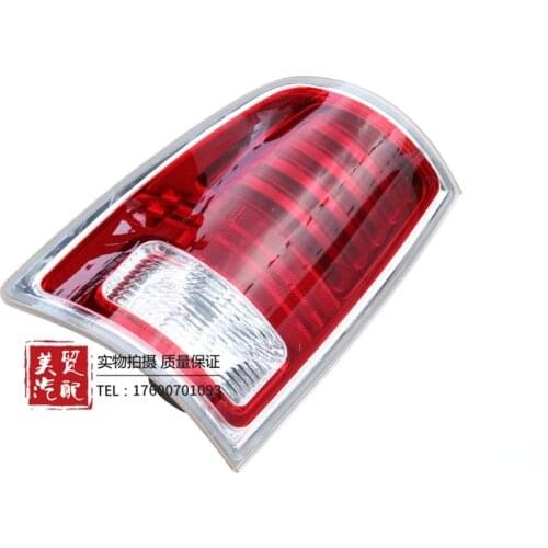 Car Pickup Truck Rear Tail Light Rear Brake Light Assembly Pickup Left and Right Rear Tail Light Assembly for Dodge RAM 1500