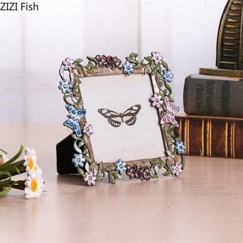 4 Inch Classical Lace Picture Frame Desk Decoration Family Portrait Lacework Framed Art Photo Frames European Vintage Home Decor