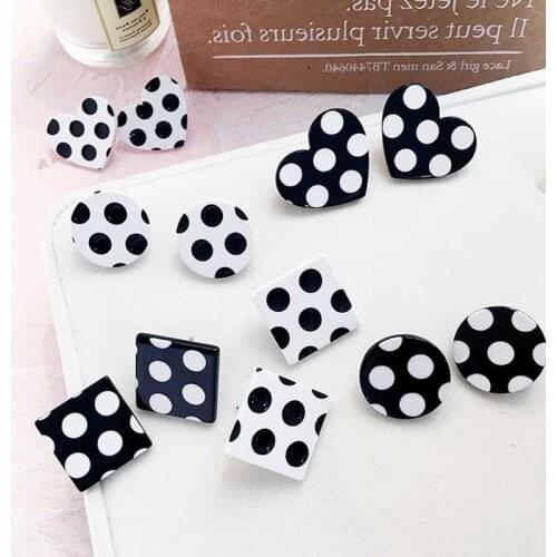 Classic Polka Dot Earring Geometric Round Square Heart Stud Earrings for Women Cute Korean Style Acrylic Earings Fashion Jewelry
