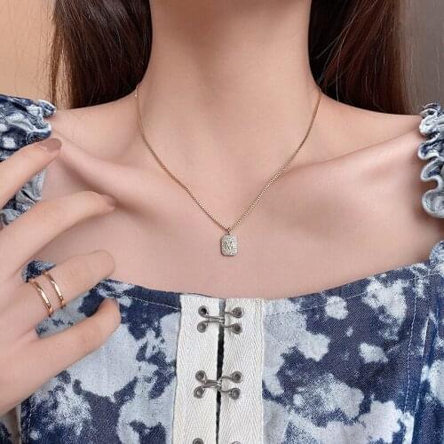 Exquisite Pendant Necklace for Women Korean Fashion Design Sense M Letter Necklace Temperament Elegant Clavicle Chain Jewelry