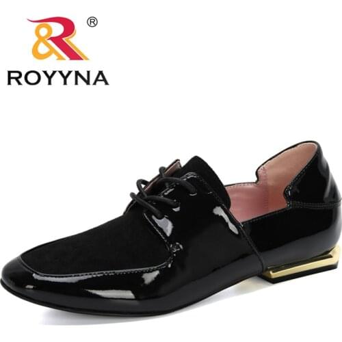 ROYYNA 2020 New Designers Round Toe Pumps Women Patent Leather Dress Heels Boat Shoes Ladies Shadow Wedding Shoes Zapatos Mujer