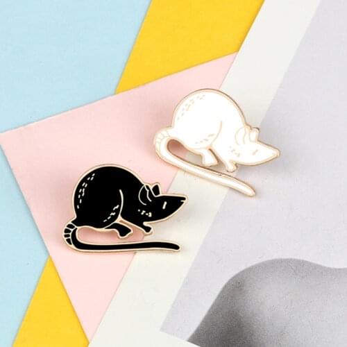 Black White Little Mouse Brooches Cartoon Rats Enamel Pin Animal Badge Bag Denim Jackets Lapel Pin Icon Fashion Jewelry for Kids