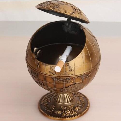 European Style Metal Ashtray Cigar Ashtray Windproof with Lid Ash Tray Ball Shape Cigarette Ashtray Gift Box Home Decor