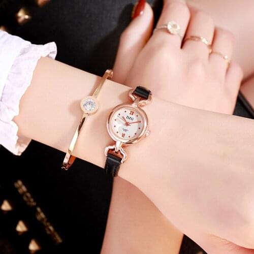 Trendy Fashion Ladies Watch Simple Casual Atmospheric Student Watch Fashion Small Dial Belt Quartz Watch