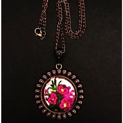 Elif Kolye 005 Nakış Özel Tasarım Tüm Kıyafetlerinize Çok Yakışacak Uzun Zincirli Rahat Takılabilir Tarzınızı Yansıtın