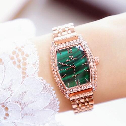 2021 Top Fashion Brand Green Ladies Watch Retro Tonneau Roman Scale Quartz Waterproof Watches Diamond Bracelet Relogio Feminino
