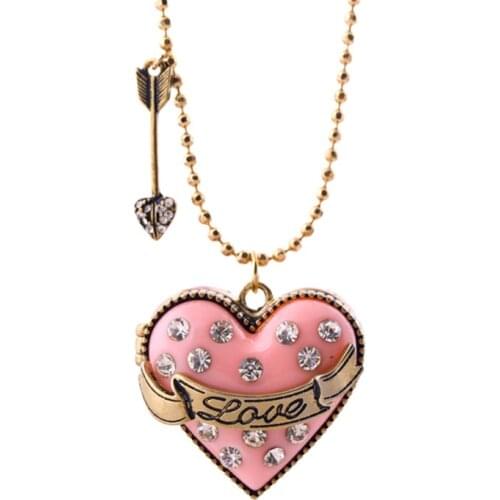 2021 New Valentines Necklace Pendant Pave Crystal Engrave LOVE Arrows Heart Pendant Necklace Hot Boutique Jewelry Wholesale