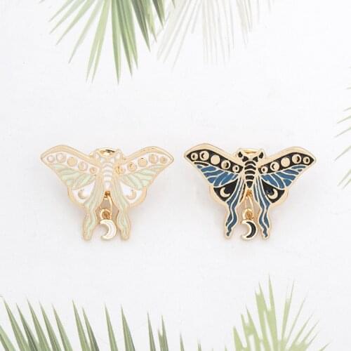 Fashion White Black Butterfly Enamel Brooch For Women Girls High Quality Animal Badge Pins Jewelry Accessories Party Gifts