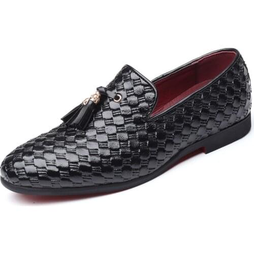 Men Fashion Shoes 2021 Style Office Business Oxfords Designer Male Daily Shoes Pointed Toe Flats Patent Leather Man Shoes 38-48