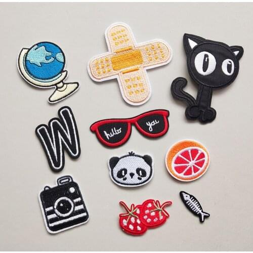 Wound patch Embroidery Patches For Backpack Iron On Patch Cat Embroidered On Clothes Patchs Appliques Stickers CX121-130