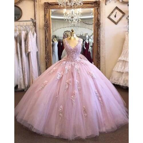 Charming Scoop Neck Ball Gown Quinceanera Dresses 15 Party Formal Appliques Tulle Floor-Length Masquerade Birthday Gowns Lace-up