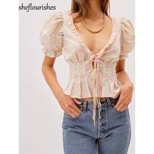 Summer floral blouse women sexy v neck top korean short sleeve shirt slim vintage cropped shirt patchwork lace up top ruched