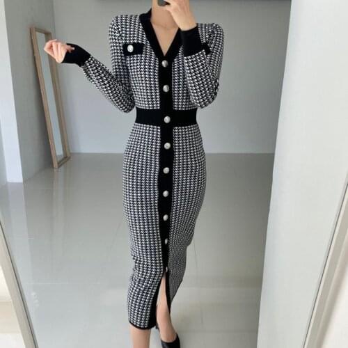 Women Single-Breasted Knitted Dress O Neck Long Sleeve Elastic Slim Sweater Dress Fashion Autumn Winter Bodycon Vestidos