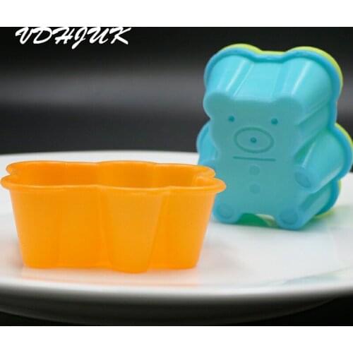 2017 Muffin Cups 7cm Temperature Silicone Little bear Shape Cakes Molds Bread Mousse Jelly Chocolate Pudding Moulds