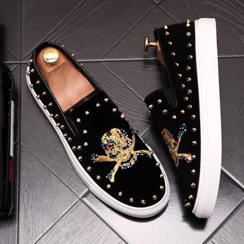New fashion mens party nightclub wear suede leather shoes rhinestone slip on lazy shoe gentleman loafers zapatos hombre
