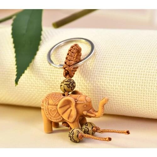 2019 New Fashion Women Men Lucky Wooden Elephant Carving Pendant Keychain Religion Chain Key Ring Keyring Jewelry Wholesale