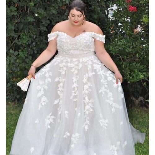 Plus Size Wedding Dress 2021 Off Shoulder A-Line Lace Appliques Bridal Gowns Court Train Luxury Brilliant For Big Size Women