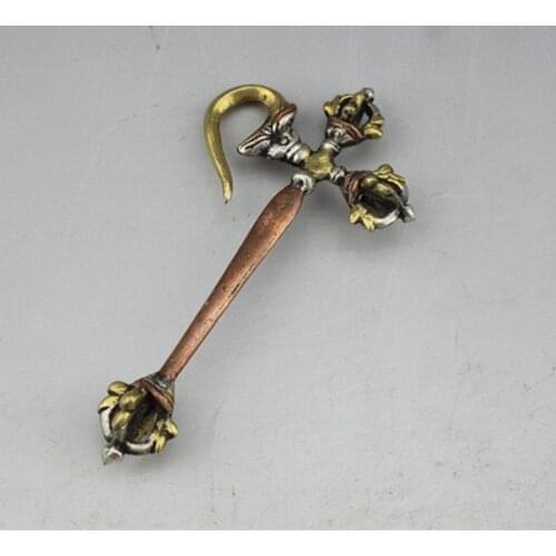 China bronze copper The pure copper macadamus is a magic weapon to ward off evil Metal crafts family decor
