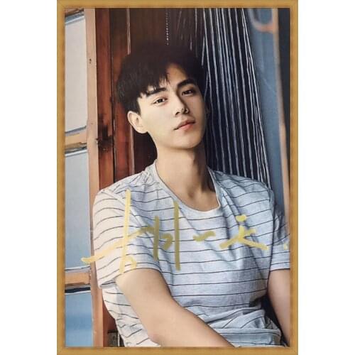Signed HU YITIAN autographed original photo A love so beautiful 6 inches free shipping 12201702