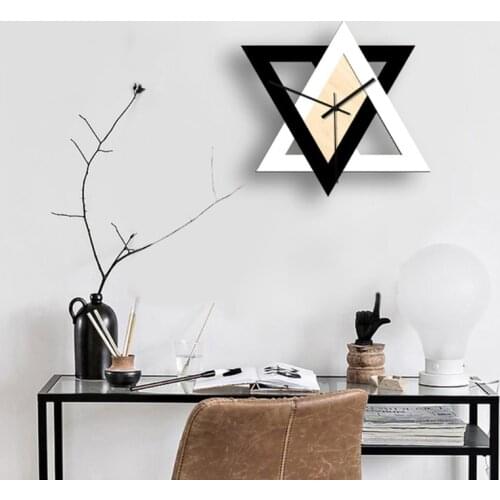 Wooden Black And White Six-pointed Star Wall Clock Cafe Living Room Hexagonal S tar Wall Clock