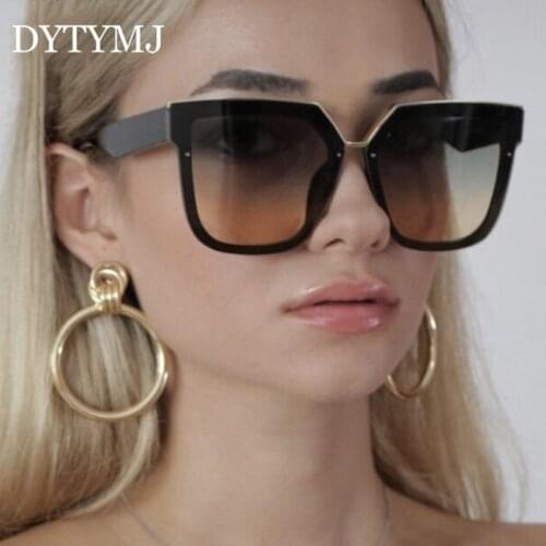 DYTYMJ Oversized Sunglasses Women Retro Square Sunglasses Women Luxury Designer Glasses for Women Retro Oculos De Sol Feminino