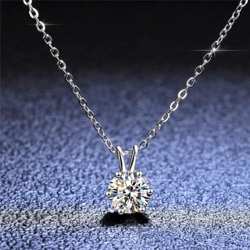Silver Diamond Test Passed 1 Carat Excellent Cut D Color High Quality Moissanite Rabbit Pendant Necklace Silver 925 Jewelry