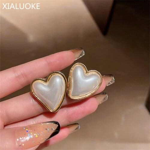 XIALUOKE Fashion Metal Round Heart-shaped Earrings For Women Hyperbole Personality Large Pearl Stud Earrings Party Jewelry Gift
