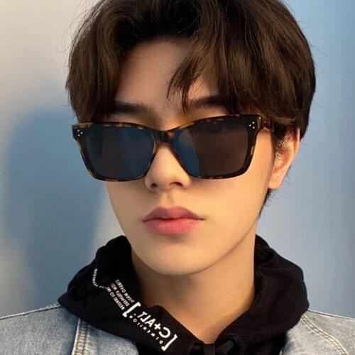 2021 Small Rectangular Womens Retro Brand Designer Glasses Square Sunglasses Vintage Zonnebril Dames lenses Sun Decorative