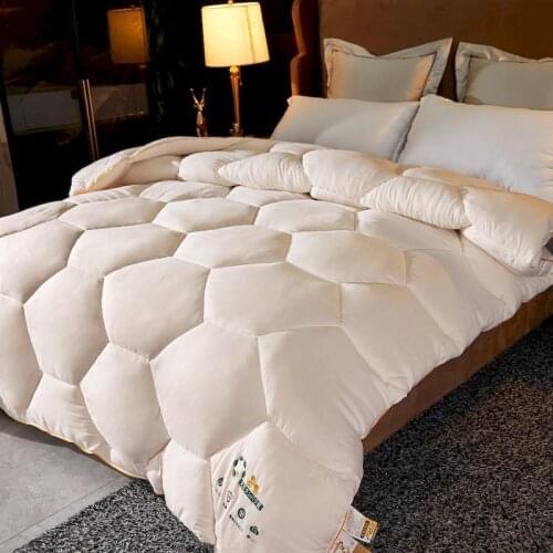 POLLUELO Blankets