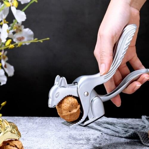 Squirrel Shape Almond Nut Pecan Nuts Nutcracker Nut Opener Sheller Kitchen Tool Hazelnut Walnut Pliers Sheller Clip Clamp Plier