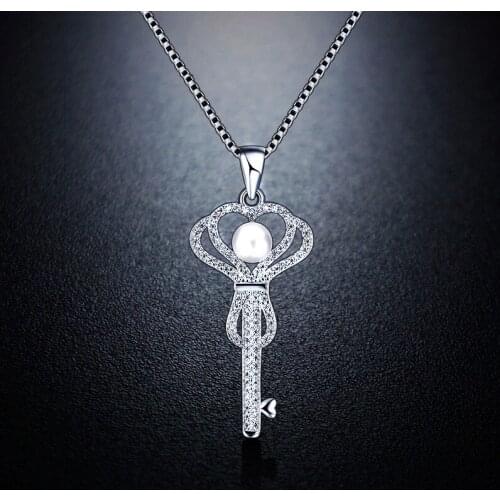 New Arrivals Silver Color Simulated Pearl Pendants Necklaces For Women Cubic Zirconia Cluster Jewellery Colar Feminino LKN1032