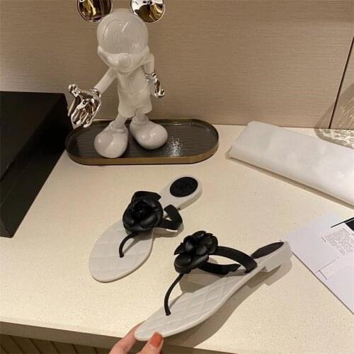 INS Beach Flip Flops Summer Slippers Women Flower Slides Shoes Women Flats Sandalias Mujer Outdoor Zapatillas Mujer 2021 Newest