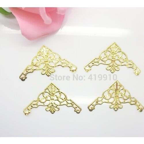 100Pcs Gold Filigree Triangle Wraps Connectors Metal Crafts Decoration DIY Findings Connectors 4.8x2.6cm J0570