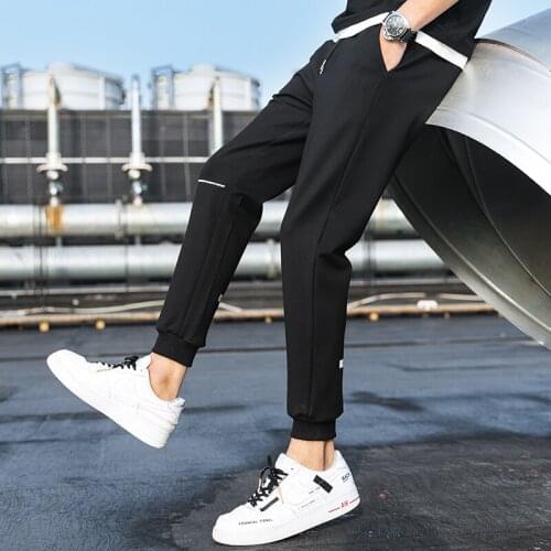 Comfortable and versatile Capris student mens Leggings