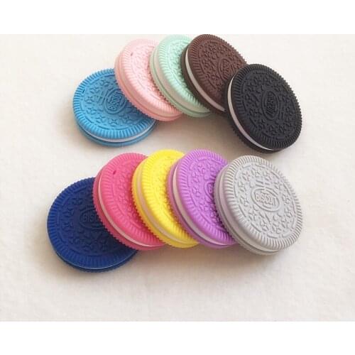 Chenkai 2PCS BPA Free Silicone Cookie Pendant Teether DIY Baby Biscuit Pacifier Dummy Pendant Nursing Chewing Jewelry Toy Gift