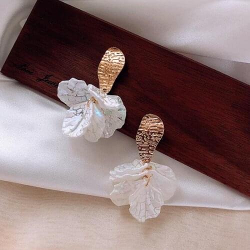 YAOLOGE 2019 Fashion Cute Big Shell Flower Drop Earrings For Women Korean Style Trendy Dangle Earring Ladies Party Jewelry Gifts