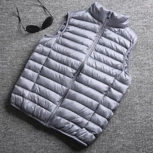 Mens Winter Vest Jacket 2021 New Ultra Light Down Waistcoat Waterproof Sleeveless White Duck Down Coat Male Fashion Puffy Gilet