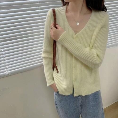 Knitted cardigan women autumn and winter new style outer sweater loose long-sleeved V-neck solid color single-breasted top