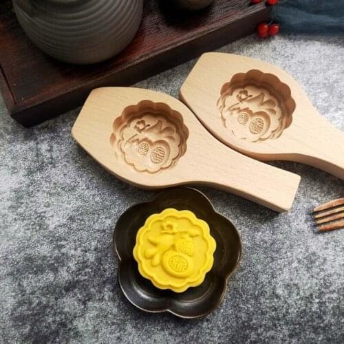 1 Set Wood Material Baking Moon Cakes Moulds Pastries Steamed Buns Printing Noodles Fruits Mooncakes Wooden Cutters Flat Molds