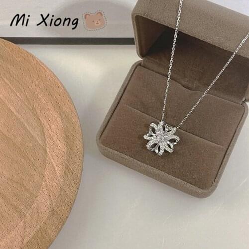 Mi Xiong 925 Sterling Silver Necklaces for Womens Exquisite Pendant Chains Clavicle Chain Gypsophila Luxury Jewelry Charm Party