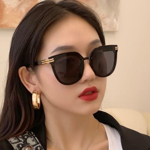 Wholesale Vintage Sunglasses Women Summer Fashion Decorative Travel Driving Eyewear for Adults Sun Glasses Gafas De Sol Mujer
