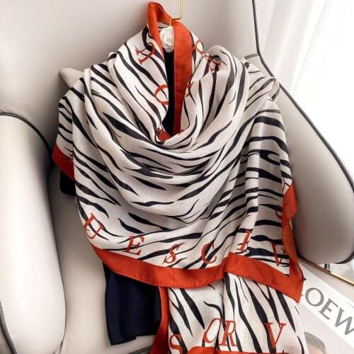 Brand cotton and linen scarf new spring and summer elegant temperament fashion sunscreen beach towel shawl headscarf SP048