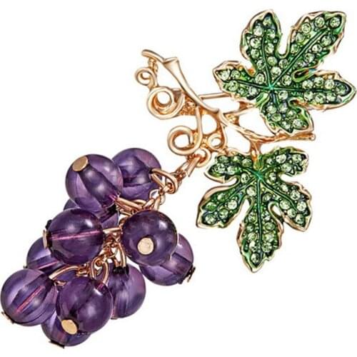PENGBIN Grape Brooches Cute Vivid Fruit Purple Crystal Grapes Corsage Dress Badge Pin Jewelry Elegant Wedding Bouquet Brooch