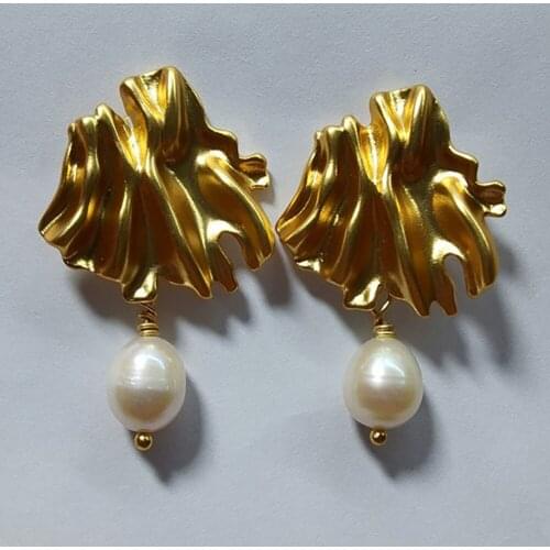 Women leaf shape freshwater pearl earrings dangles natural pearl boutique Holiday jewelry