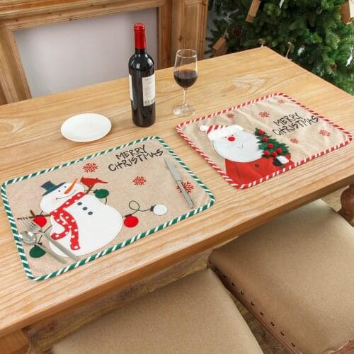 2021 Christmas Table Mat Cartoon Embroidery Mat Heatproof Cloth Tableware Decorations Linen Christmas Placemats