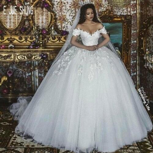E JUE SHUNG Dubai Sexy Ball Gown Wedding Dresses Sweetheart Short Sleeves Fluffy Train Tulle Lace Appliques Beaded Bridal Gowns