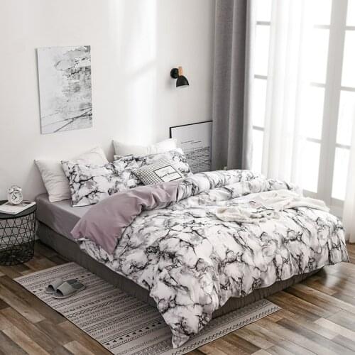 Qiqifish Microfiber Bedding On Bed